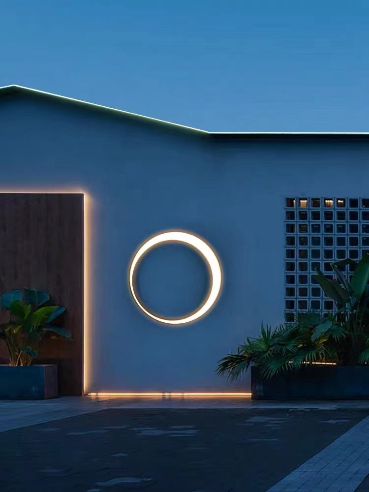 Outdoor Waterproof Solar Moon Decorative Light