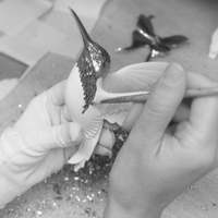 Thumbnail for Classic brass-finished ceramic flower chandelier with enchanting hummingbird design for elegant staircase foyer lighting